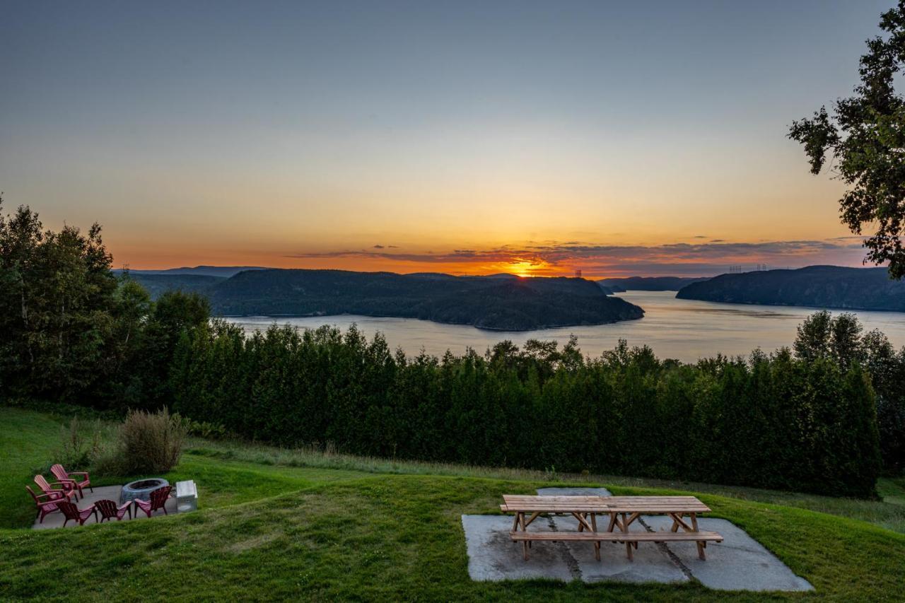 Montfjord - Chalets, Vue Spectaculaire Et Spa. Chantafjord #4 Sacre-Coeur Экстерьер фото