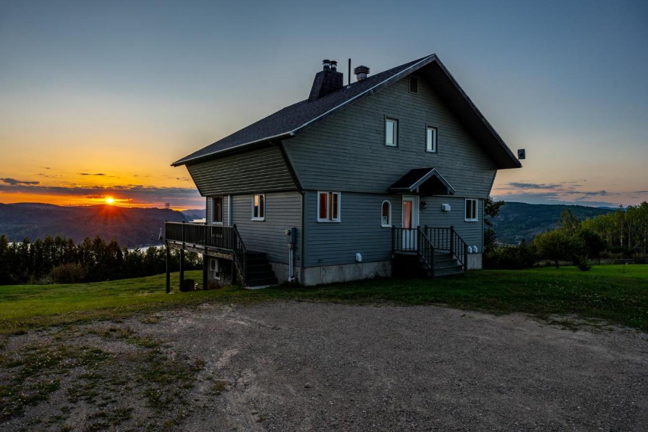 Montfjord - Chalets, Vue Spectaculaire Et Spa. Chantafjord #4 Sacre-Coeur Экстерьер фото