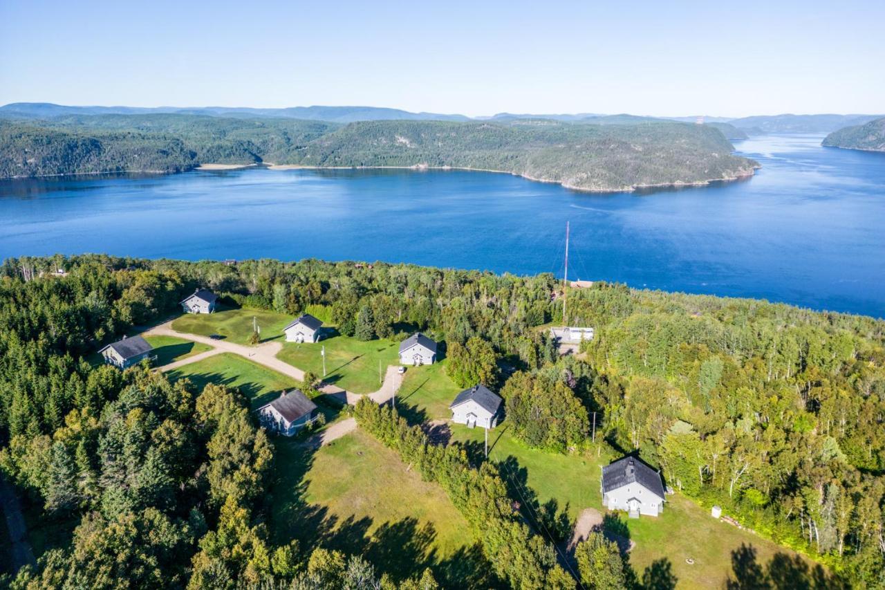 Montfjord - Chalets, Vue Spectaculaire Et Spa. Chantafjord #4 Sacre-Coeur Экстерьер фото